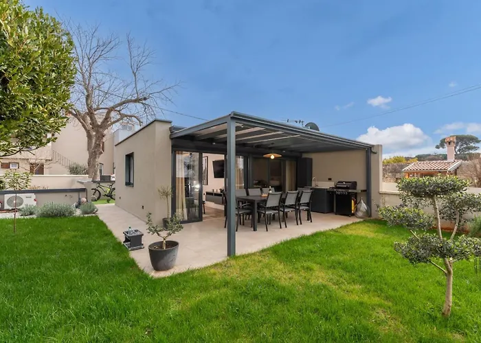 Будинок відпочинку House Пореч