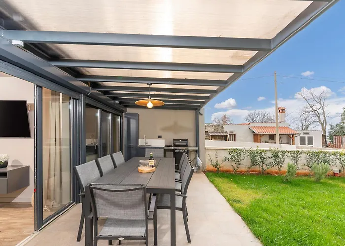 House Будинок відпочинку *