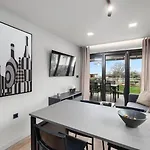 House * Πόρετς