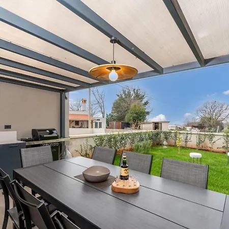 بيت للعطل House